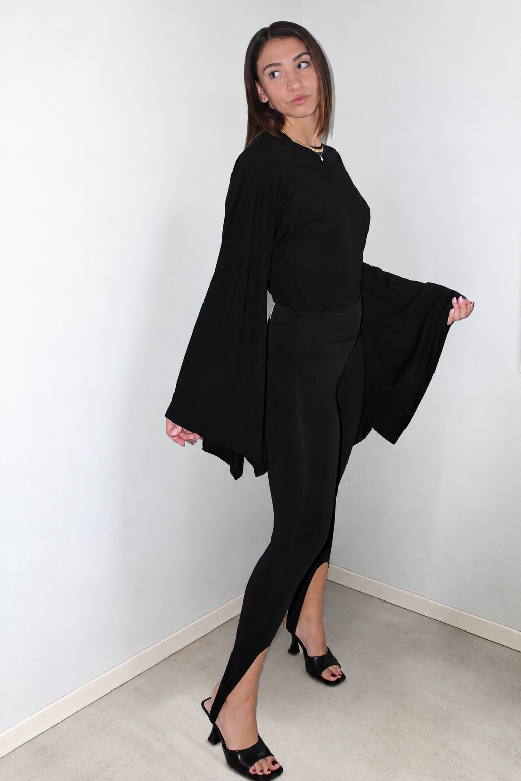 LOOK IX